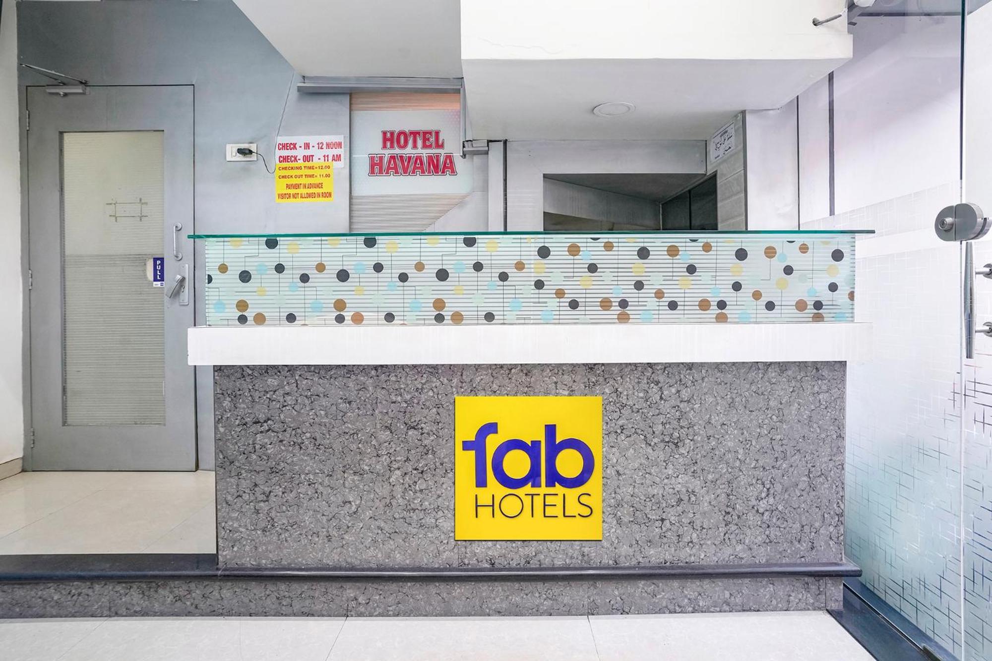 Fabexpress Havana Mumbai Exterior photo